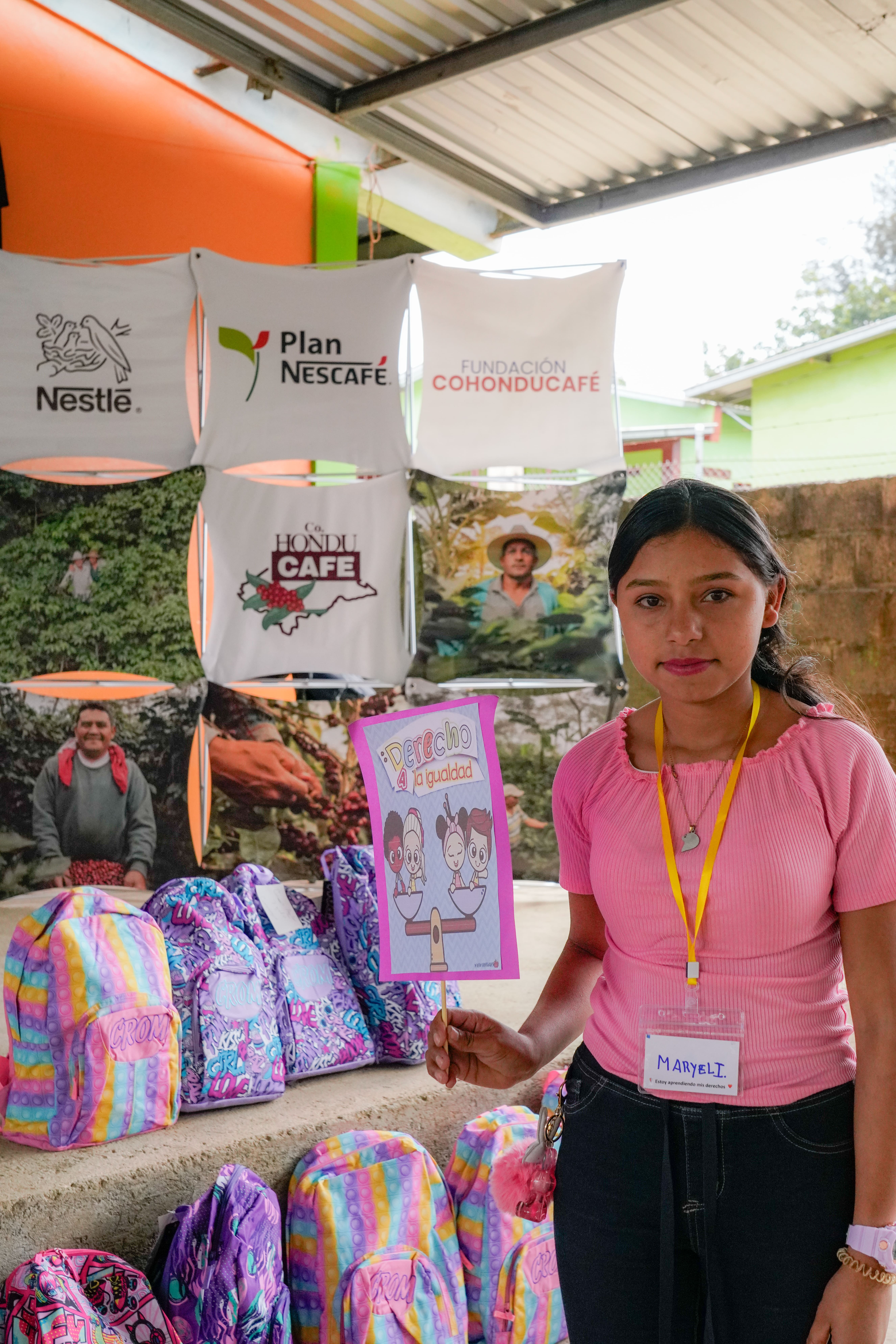 Entrega de kits escolares